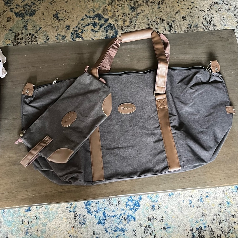 Weekend bag with toiletry bag